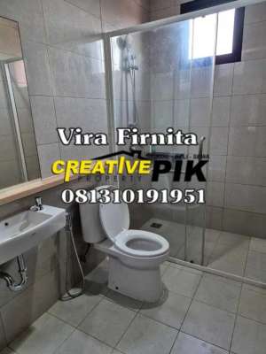DISEWAKAN CEPAT DAN TERMURAH RUMAH FURNISH SIAP HUNI PIK 2 EXTENSION lokasi di Jakarta Utara, tersedia melalui melalui situs Olx