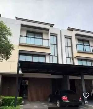 Disewakan Cepat Rumah Full Furnished Bagus Siap Huni di Zora BSD lokasi di Tangerang Selatan Kota, tersedia melalui melalui situs Olx