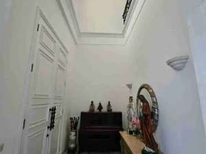 Disewakan Cepat Rumah Mewah Cocok utk Kantor atau Expat di Dukuh Atas Menteng Jakarta Pusat lokasi di Jakarta Pusat, tersedia melalui melalui situs Olx