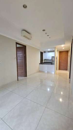 Disewakan Condo Taman Anggrek Residences 21 Bedrooms Semifurnish Pool lokasi di Jakarta Barat, tersedia melalui melalui situs Olx