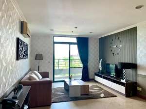 Disewakan Condominium Graha Family Prima B LT 7 LB160m Full Furnish Mewah Dekat Pakuwon Mall Surabaya Barat lokasi di Surabaya Kota, tersedia melalui melalui situs Olx