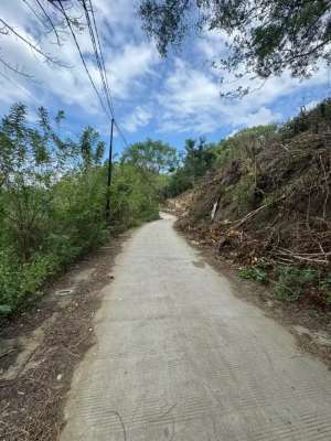 Disewakan for rent tanah dekat jalan raya kuta mandalika lombok lokasi di Lombok Barat Kab., tersedia melalui melalui situs Olx