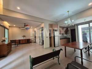 Disewakan Hunian Nyaman dan Modern di Kemang Jakarta SelatanLokasi StrategisBebas Banjir lokasi di Jakarta Selatan, tersedia melalui melalui situs Olx