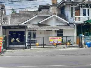 Disewakan Jalan Terusan Jakarta Sebelah Kimia Farma, Dekat Terminal Antapani lokasi di Bandung Kota, tersedia melalui melalui situs Olx