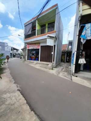 Disewakan Kios 2 Lantai dekat Perumahan Griya Depok Asri lokasi di Depok Kota, tersedia melalui melalui situs Olx