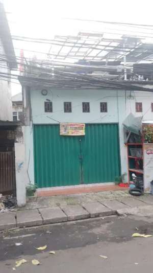 DISEWAKAN KIOS STRATEGIS1 LANTAI lokasi di Jakarta Timur, tersedia melalui melalui situs Olx