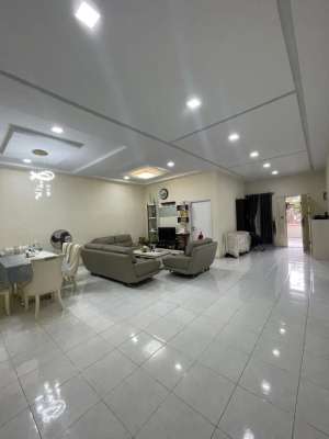 Disewakan Murah Rumah 1,5 lantai fully furnished di Anggrek Mas lokasi di Batam Kota, tersedia melalui melalui situs Olx