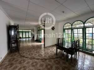 Disewakan Murah Rumah Halaman Luas di Bojongsari Depok lokasi di Depok Kota, tersedia melalui melalui situs Olx