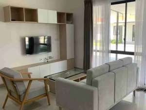 Disewakan murah rumah mewah PIK milenial 8x12,5 31BR full furnish mewah lokasi di Tangerang Kab., tersedia melalui melalui situs Olx