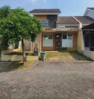 DISEWAKAN Rmh 1Lt di Ladiva Menganti dkt pasar di Ladiva Gresik lokasi di Surabaya Kota, tersedia melalui melalui situs Olx