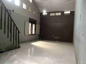 disewakan ruang usaha gudangkantor di holis lokasi di Bandung Kota, tersedia melalui melalui situs Olx