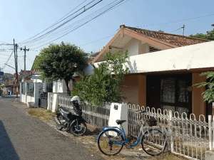 Disewakan Rumah 1 Lantai Dekat Jalan Magelang lokasi di Yogyakarta Kota, tersedia melalui melalui situs Olx