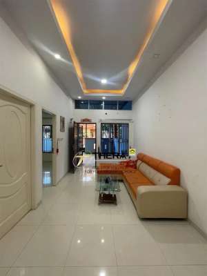 Disewakan rumah 1 lantai semi furnished di baloi dekat awal bross lokasi di Batam Kota, tersedia melalui melalui situs Olx