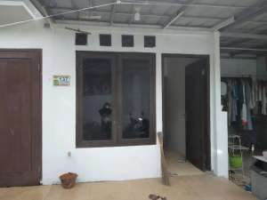 DISEWAKAN RUMAH 2 KAMAR TIDUR, R.TAMU,K.MANDI,DAPUR lokasi di Bekasi Kota, tersedia melalui melalui situs Olx