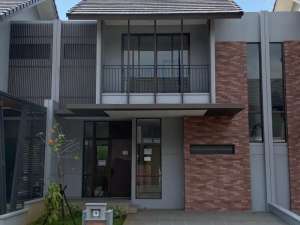 Disewakan Rumah 2 Lantai 8x15 di Cluster Dakota By Rumah Chinida lokasi di Tangerang Kab., tersedia melalui melalui situs Olx