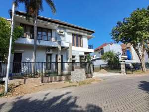 Disewakan Rumah 2 Lantai Citraland Villa Sentra Raya Dekat G Walk lokasi di Surabaya Kota, tersedia melalui melalui situs Olx