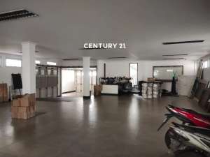 Disewakan Rumah 2 Lantai Perumahan Cipinang Indah Jakarta TImur lokasi di Bekasi Kota, tersedia melalui melalui situs Olx