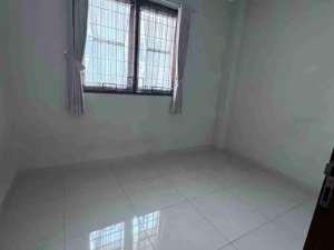 Disewakan Rumah 2 Lantai Setraduta lokasi di Bandung Kota, tersedia melalui melalui situs Olx