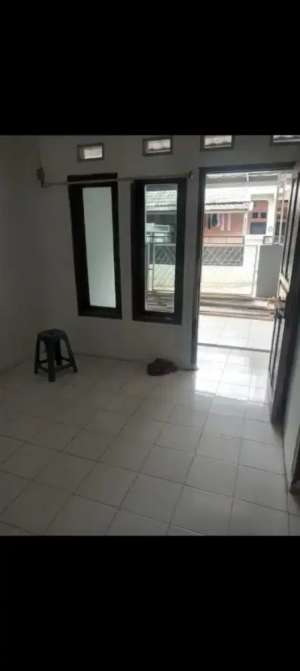 Disewakan rumah aman nyaman tentram di sawangan lokasi di Depok Kota, tersedia melalui melalui situs Olx