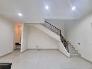 Disewakan rumah Aquamarine Pondok Hijau golf Gading Serpong lokasi di Tangerang Kota, tersedia melalui melalui situs Olx