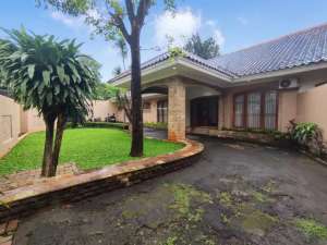 Disewakan Rumah Area Jeruk Purut lokasi di Jakarta Selatan, tersedia melalui melalui situs Olx