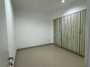 Disewakan Rumah Australia Boulevard Type Eksklusif 9x20m Green Lake City lokasi di Tangerang Kota, tersedia melalui melalui situs Olx