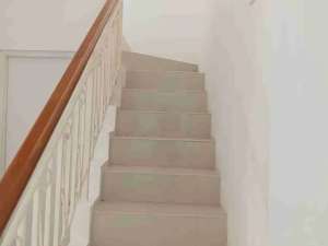 Disewakan Rumah Bagus Siap HuniDi Cluster La Seine JGC Jakarta lokasi di Jakarta Timur, tersedia melalui melalui situs Olx