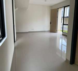 Disewakan rumah baru 2lt lebar 8 di Suvarna Sutera Pasar Kemis lokasi di Tangerang Kab., tersedia melalui melalui situs Olx