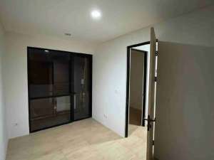 Disewakan Rumah Baru Cendana Prive Park Serpong lokasi di Tangerang Kab., tersedia melalui melalui situs Olx