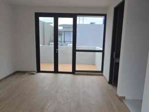 Disewakan Rumah Baru Citra 8 Cluster Lavia 3 Lantaidi jakarta barat lokasi di Jakarta Barat, tersedia melalui melalui situs Olx