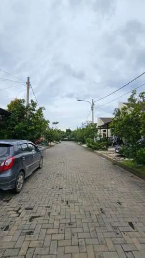 Disewakan Rumah Baru di Green Ara Residence Cluster Damar lokasi di Bekasi Kab., tersedia melalui melalui situs Olx
