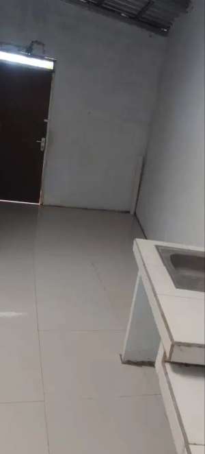 Disewakan rumah baru, istimewa lokasi di Batang Kab., tersedia melalui melalui situs Olx