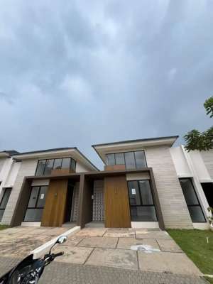 DISEWAKAN RUMAH BARU ST lokasi di Tangerang Kab., tersedia melalui melalui situs Olx