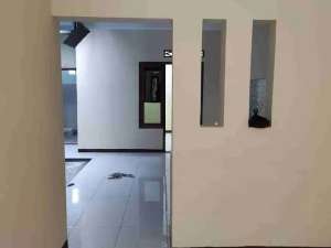 Disewakan Rumah Boleh Untuk Kantor di Pasirluyu lokasi di Bandung Kota, tersedia melalui melalui situs Olx