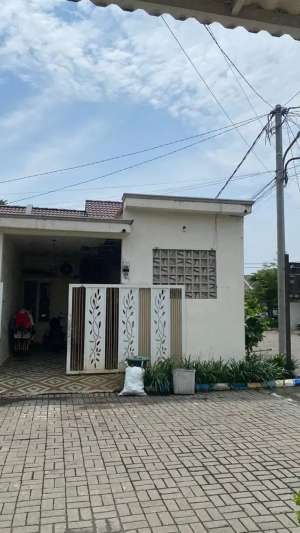 Disewakan Rumah dalam Cluster lokasi di Sidoarjo  Kab., tersedia melalui melalui situs Olx