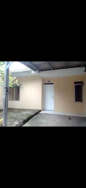 Disewakan rumah di Griya Setu Permai 3 lokasi di Bekasi Kab., tersedia melalui melalui situs Olx