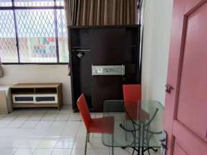 Disewakan Rumah di Jelambar Barat Dekat Sekolah Mutiara Bangsa 3 Jelambar Ada 3 Kamar Tidur Harga Termurah lokasi di Jakarta Barat, tersedia melalui melalui situs Olx