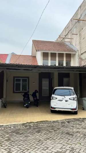 Disewakan Rumah di Kelapa Dua Residence , Depok lokasi di Depok Kota, tersedia melalui melalui situs Olx