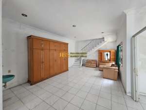 Disewakan Rumah di Komplek Cemara Hijau - MedanKondisi Siap Huni lokasi di Medan Kota, tersedia melalui melalui situs Olx