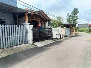 Disewakan Rumah Di Perumahan Permata Pamulang, Pamulang, Tangsel lokasi di Tangerang Selatan Kota, tersedia melalui melalui situs Olx