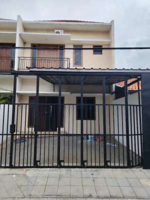 Disewakan rumah dkt panglima polim mrt blok a, blok m kebayoran baru lokasi di Jakarta Selatan, tersedia melalui melalui situs Olx