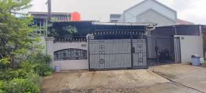 DISEWAKAN RUMAH DUTA GARDEN lokasi di Tangerang Kota, tersedia melalui melalui situs Olx