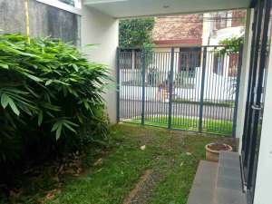 Disewakan Rumah Furnished Bintaro komplek Depsos Jak-sel lokasi di Jakarta Selatan, tersedia melalui melalui situs Olx