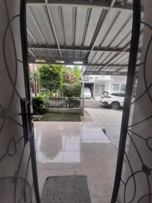 Disewakan rumah furnisih cluster bali di sentul city lokasi di Bogor Kab., tersedia melalui melalui situs Olx