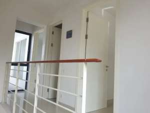 Disewakan Rumah Grand Harvest Kebraon Cluster Derryl 2 Kamar LB 80m Dekat Tol Gunung Sari Surabaya Barat lokasi di Surabaya Kota, tersedia melalui melalui situs Olx