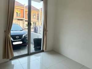 Disewakan Rumah Greenland Menganti Gresik lokasi di Gresik Kab., tersedia melalui melalui situs Olx