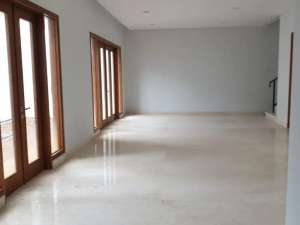 Disewakan Rumah Hoek di Cluster East Terrace Metland Cyber City Tangerang lokasi di Tangerang Kota, tersedia melalui melalui situs Olx