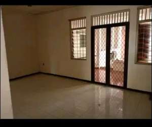 Disewakan Rumah Jemur Andayani cocok untuk kantor lokasi di Surabaya Kota, tersedia melalui melalui situs Olx