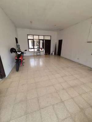 Disewakan Rumah Lama Terawat Sayap Pajajaran Pasirkaliki Bandung lokasi di Bandung Kota, tersedia melalui melalui situs Olx