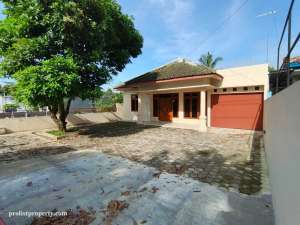 Disewakan Rumah Luas Cocok untuk Kantor 7 Menit Unsoed lokasi di Banyumas Kab., tersedia melalui melalui situs Olx